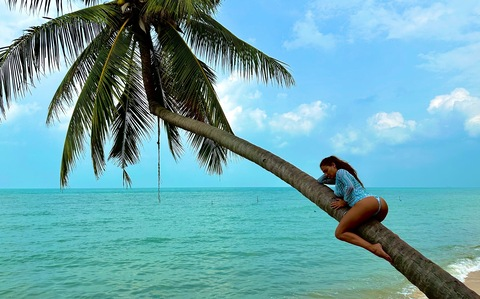 Header of adrienn111