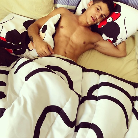 Header of andersouza__