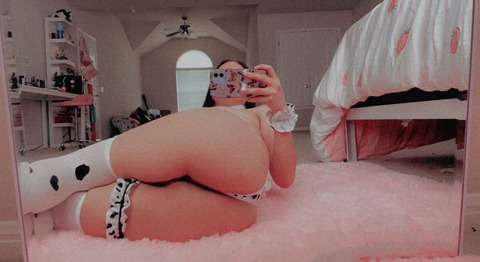 Header of angelikattt