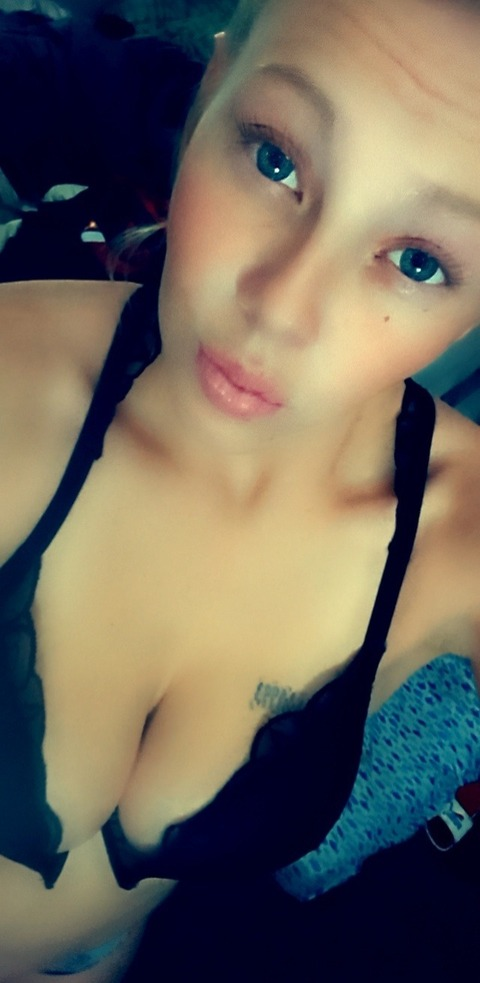 Header of ashleybaee28