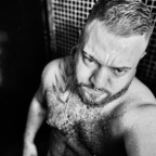 Bearweslley @bearweslley Leak OnlyFans 

 profile picture