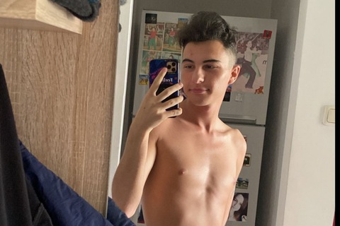 Header of besttwink