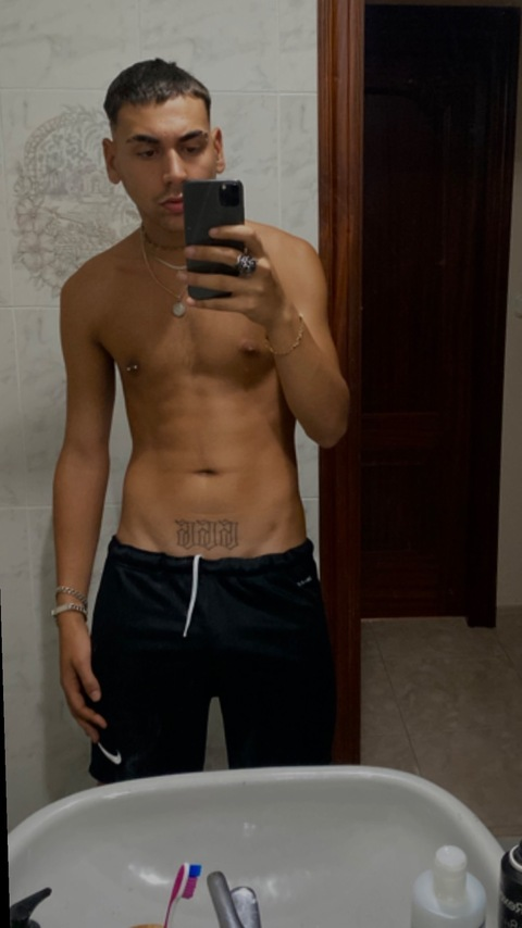 Header of danitomorenito