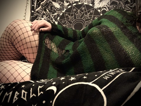 Header of deadivy0
