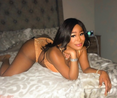 Header of emanishaunte