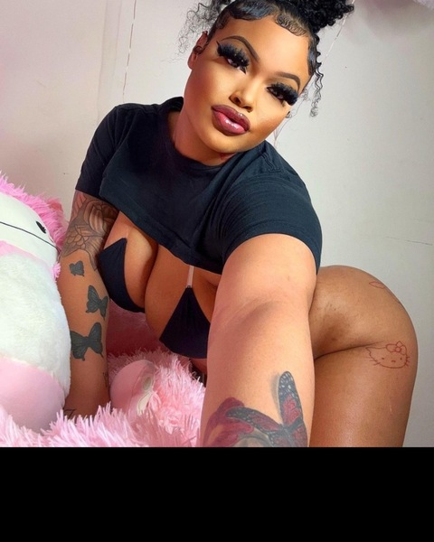 Header of emilyearss