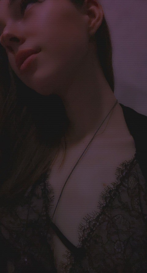 Header of goddess.clover