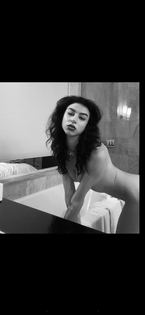 Header of gurlofurdreamz