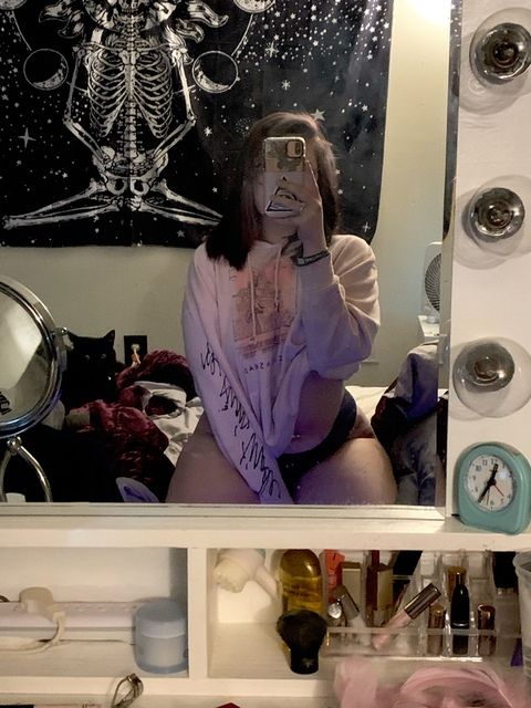 Header of haleystanleyy