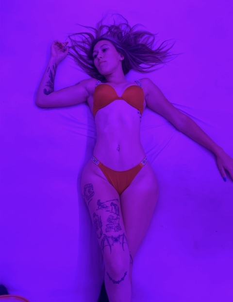 Header of hannahhhhd