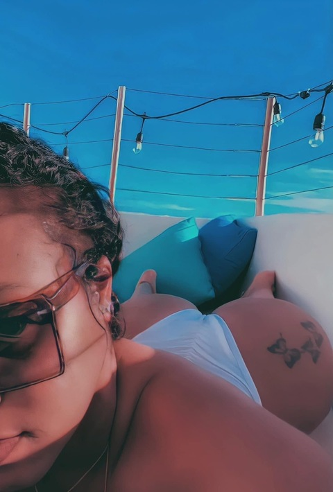 Header of honeyswettrap
