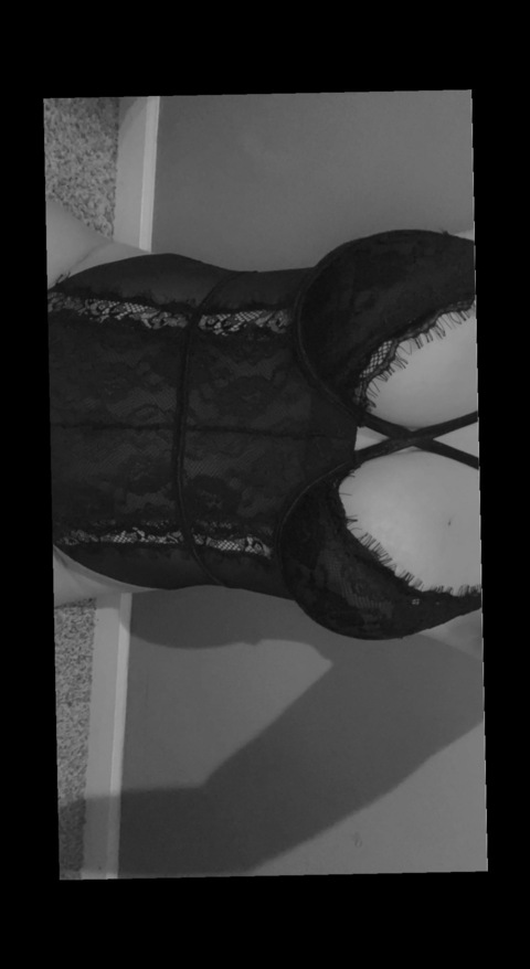 Header of itzyogirl22