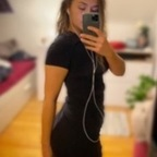 Karolinka (karo.linka) Leaked OnlyFans 

 profile picture