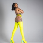 Luxury Latex Queen (@latexqueenn) Leaks OnlyFans 

 profile picture