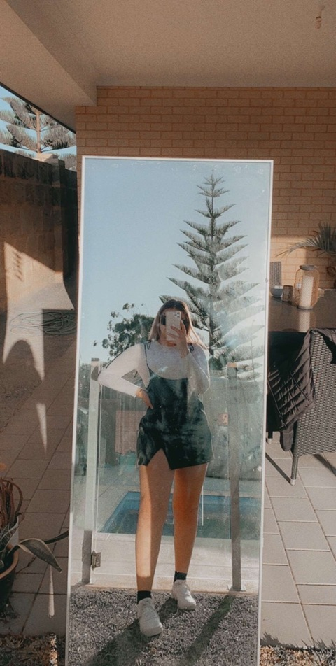 Header of laurenashton