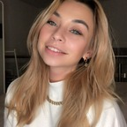 Download lia_andersson OnlyFans content for free 

 profile picture