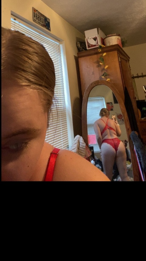 Header of livykayt0444