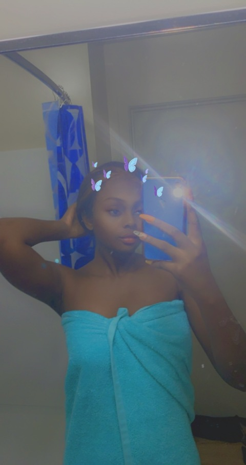 Header of liyahfromphilly