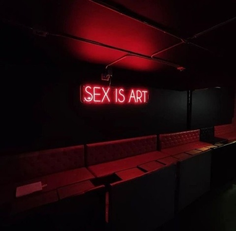 Header of love_sapphire