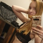 m22hotgirl (Melanie) OnlyFans Leaks 

 profile picture