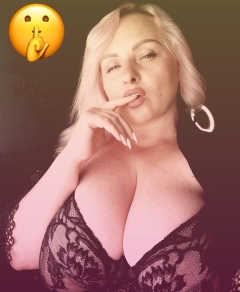 Header of mira_bigboobs