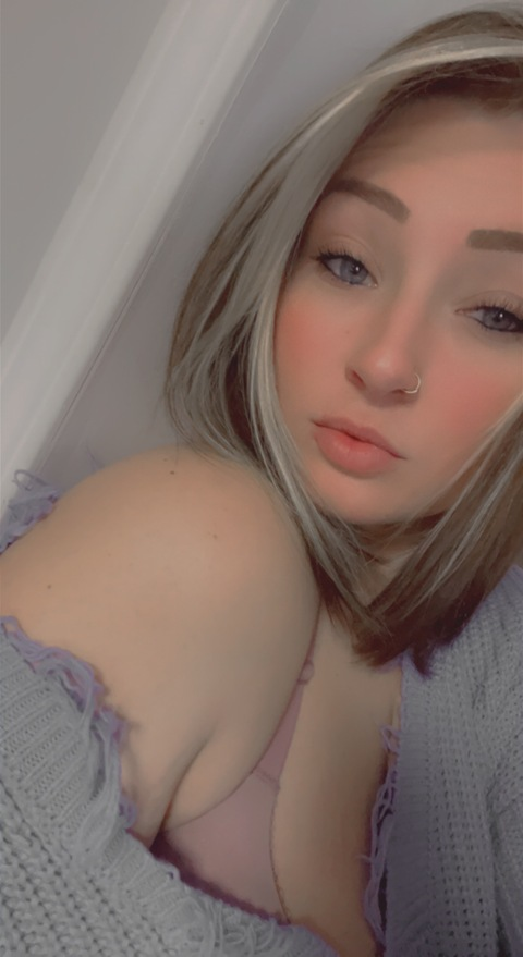 Header of msabigailtayxx94