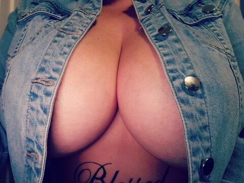 Header of naughty_nessa