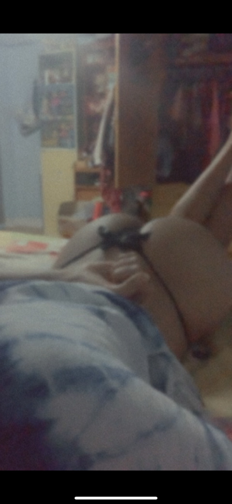 Header of niniyeahx