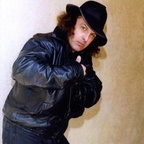 perrycaravello (Perry Caravello) OnlyFans Leaked Pictures and Videos 

 profile picture