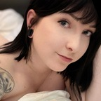 porcelain_pet (Laura) OnlyFans Leaked Videos and Pictures 

 profile picture