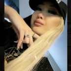 queen.yuri (Queen Yuri) OnlyFans content 

 profile picture