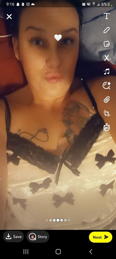 Header of queenbaby88