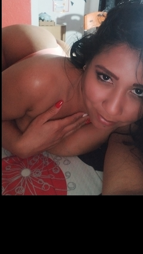 Header of queenmelii