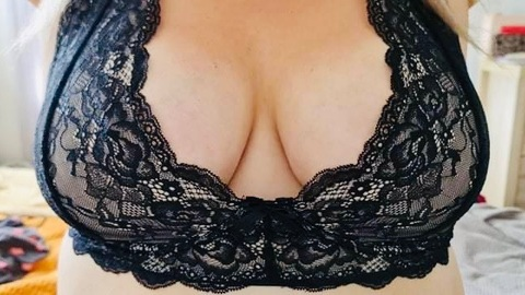Header of sassy_scarlett123