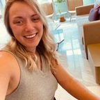 scarletjminivip (Scarlet J Mini VIP) OnlyFans Leaks 

 profile picture