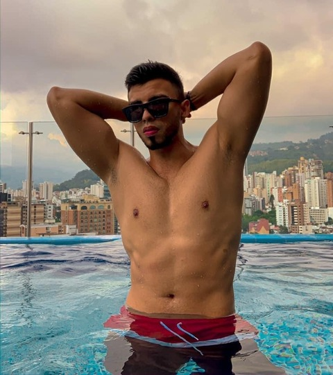 Header of sexycolombiaboy