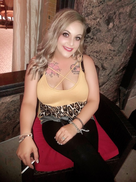 Header of smokingdarling