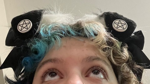 Header of spookypuppygirl