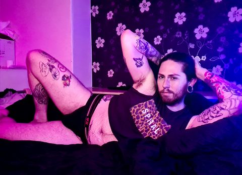 Header of thegaygoth