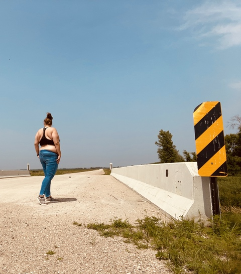 Header of thickqueen214