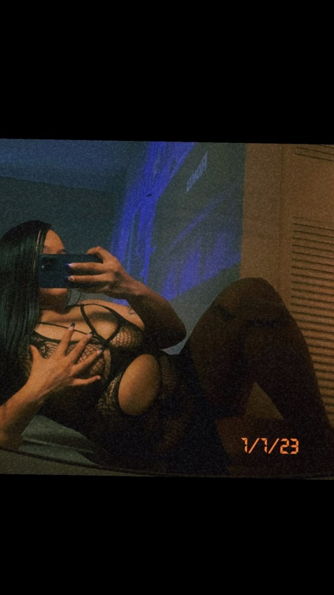 Header of voodoolady