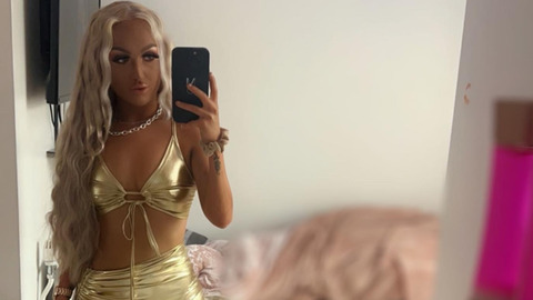 Header of wildblondebarbie
