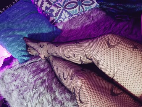 Header of wrengrey