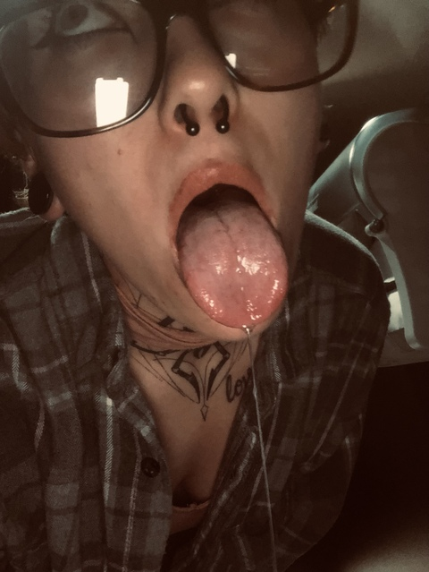 Header of xxxnikkilovexxx